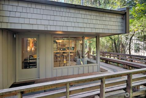 731 E Promontory Road Shelton WA 98584