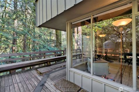 731 E Promontory Road Shelton WA 98584