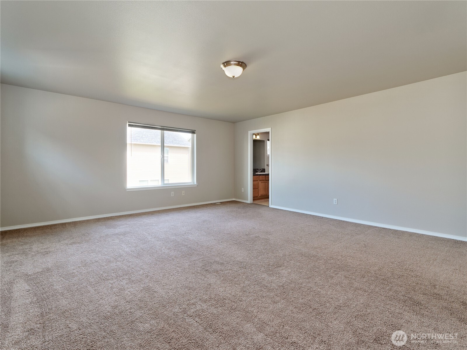 33060 41st Place S Federal Way WA 98001
