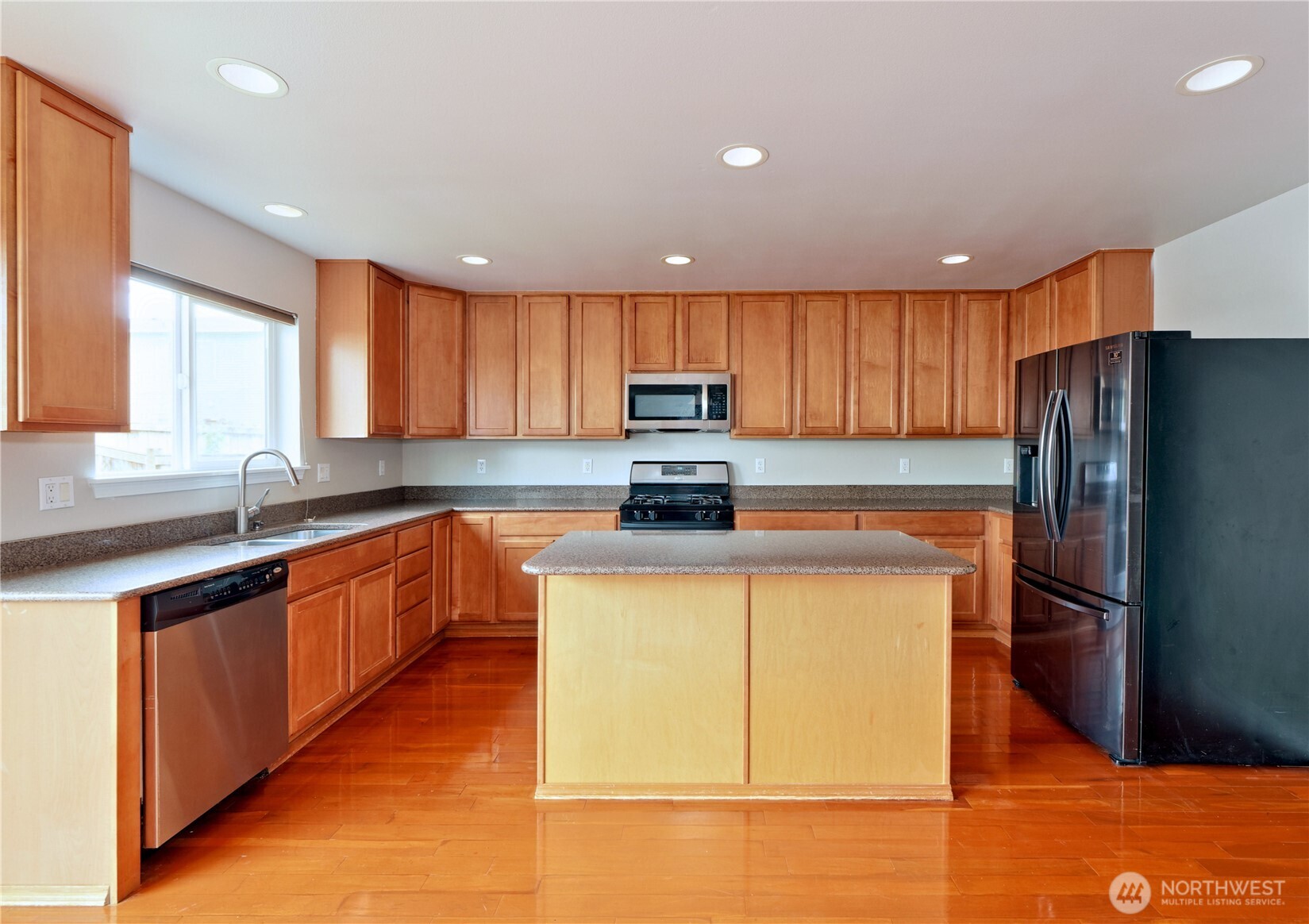 33060 41st Place S Federal Way WA 98001