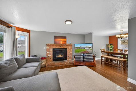 861 NW Haslo Place Oak Harbor WA 98277