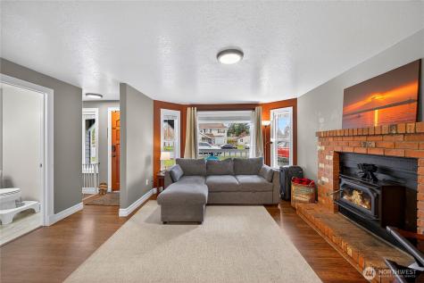 861 NW Haslo Place Oak Harbor WA 98277