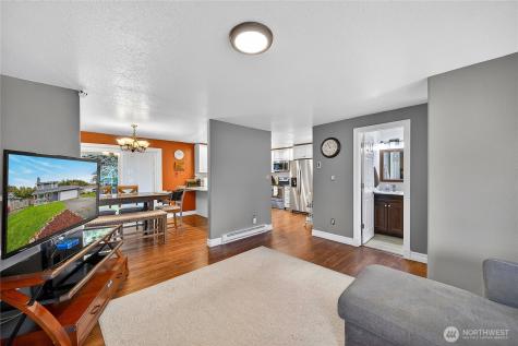 861 NW Haslo Place Oak Harbor WA 98277