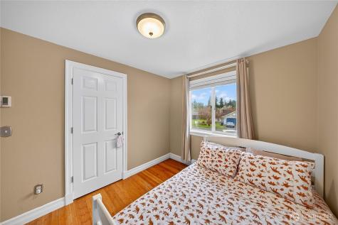 861 NW Haslo Place Oak Harbor WA 98277