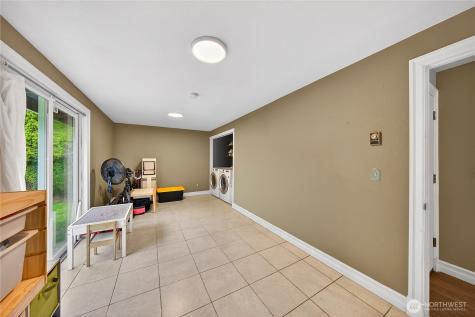 861 NW Haslo Place Oak Harbor WA 98277