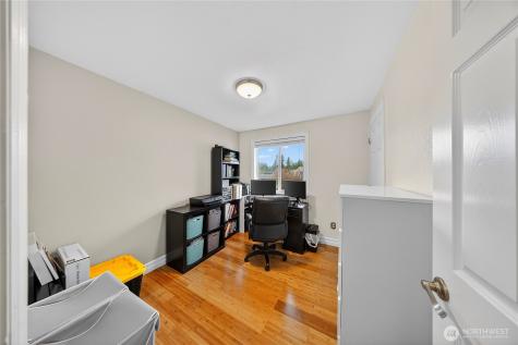 861 NW Haslo Place Oak Harbor WA 98277