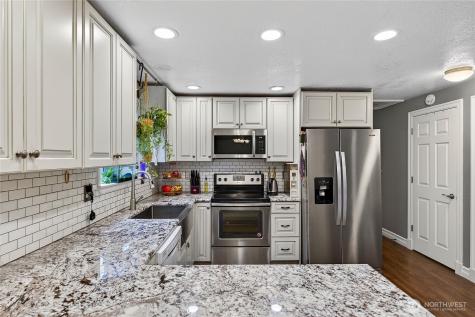 861 NW Haslo Place Oak Harbor WA 98277