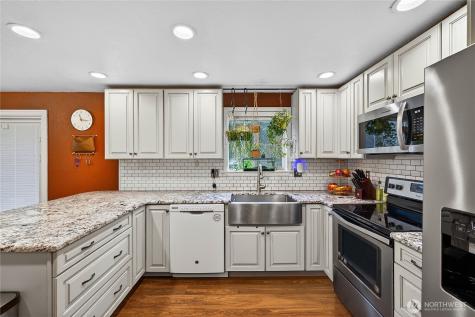 861 NW Haslo Place Oak Harbor WA 98277