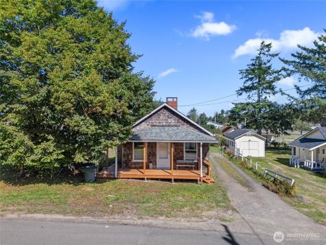 1703 259th Place Ocean Park WA 98640