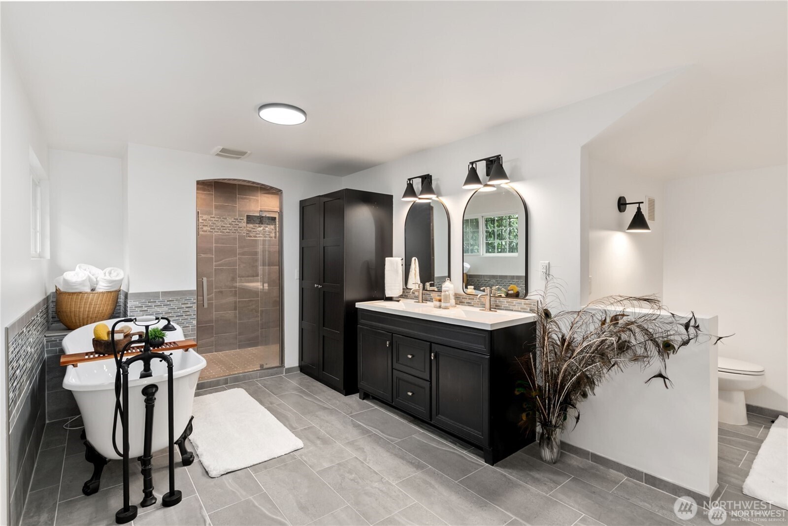 2518 Cincinnati Street Steilacoom WA 98388