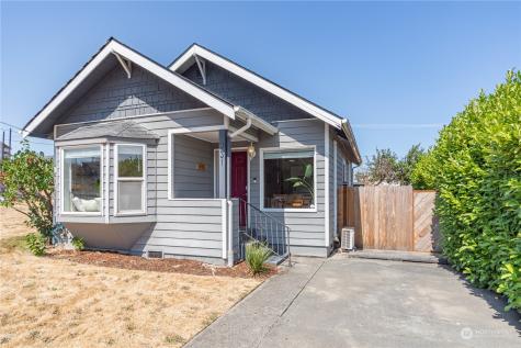 931 10th Port Angeles WA 98362