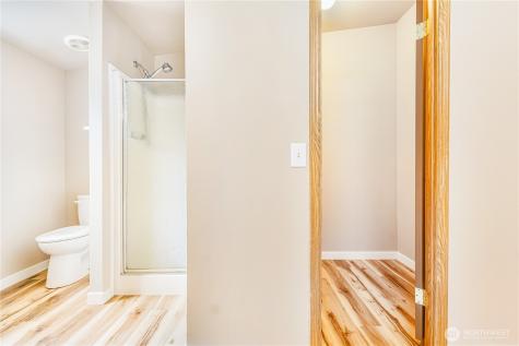 932 Price Road Bremerton WA 98312