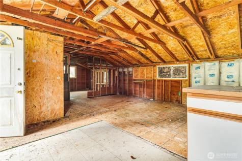 932 Price Road Bremerton WA 98312