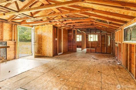932 Price Road Bremerton WA 98312