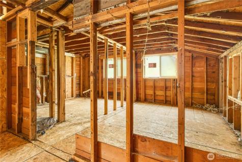 932 Price Road Bremerton WA 98312