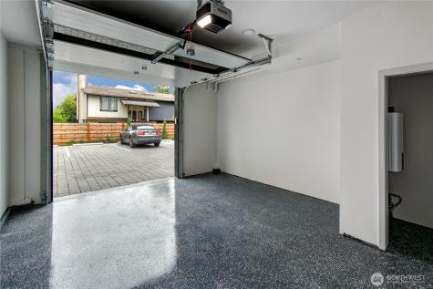 7560 43rd Avenue S Seattle WA 98118