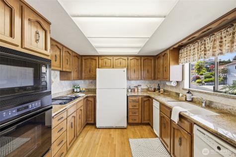 29646 2nd Avenue SW Federal Way WA 98023
