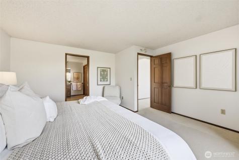 29646 2nd Avenue SW Federal Way WA 98023