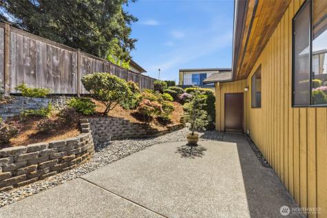 29646 2nd Avenue SW Federal Way WA 98023