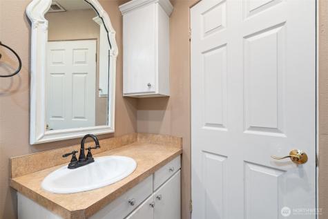 507 Williams Finney Road Kelso WA 98626