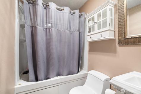 507 Williams Finney Road Kelso WA 98626