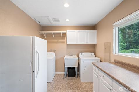 507 Williams Finney Road Kelso WA 98626