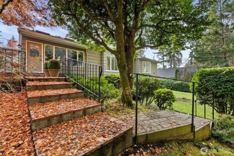 1 Forest Glen Lane SW Lakewood WA 98498