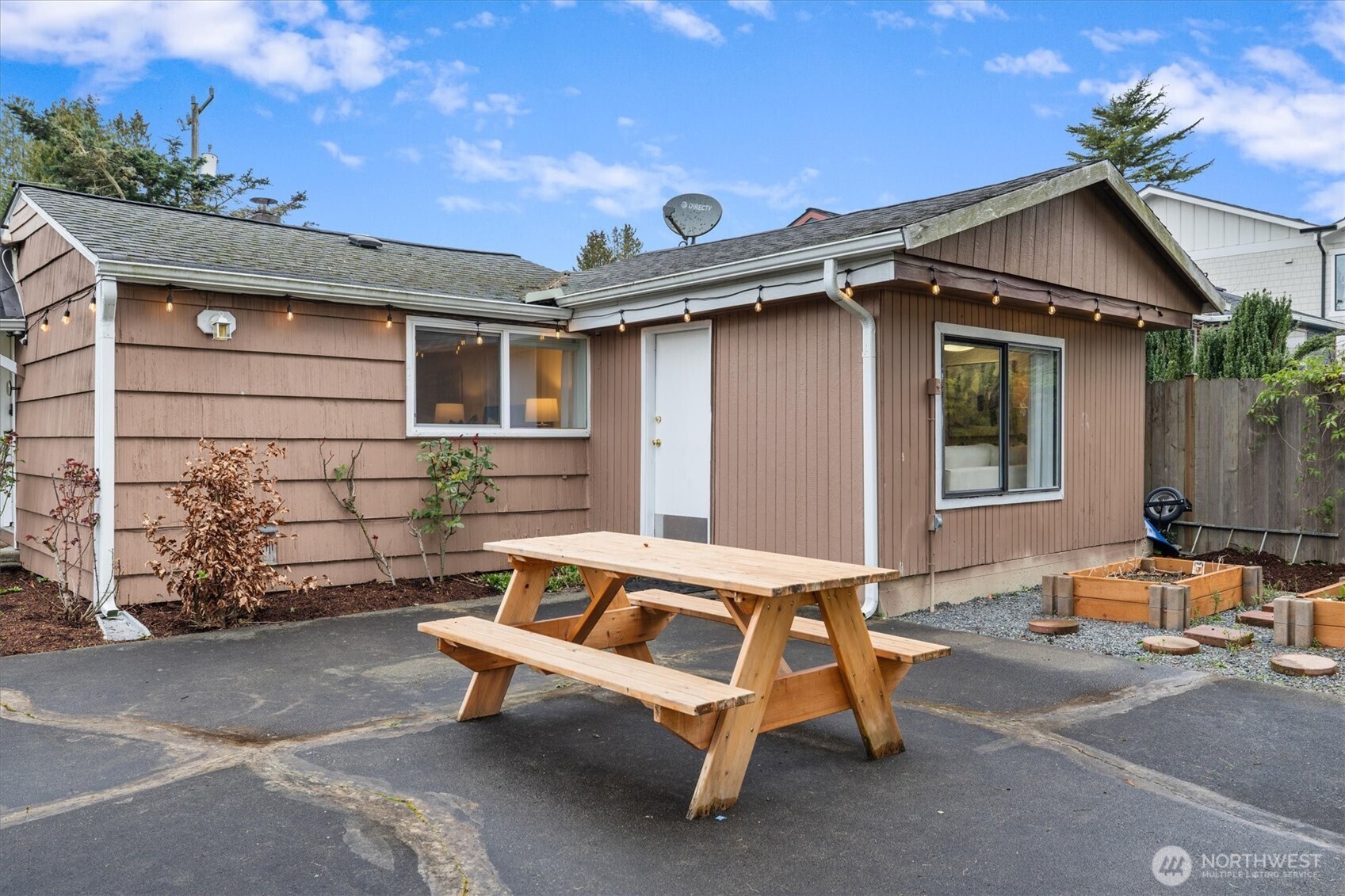 10044 12th Avenue NW Seattle WA 98177
