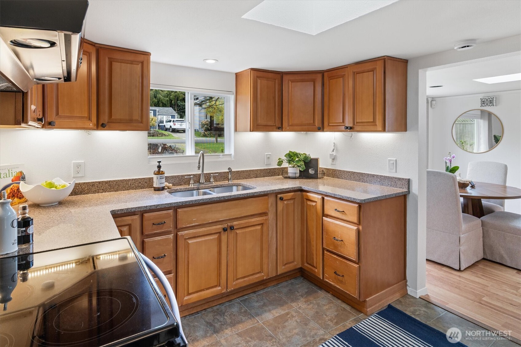10044 12th Avenue NW Seattle WA 98177