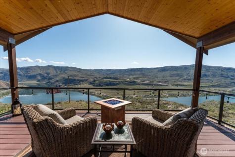 525 Columbia View Road Chelan WA 98816