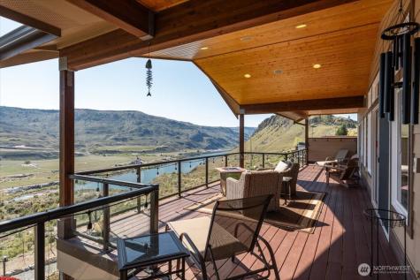 525 Columbia View Road Chelan WA 98816