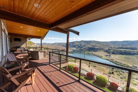 525 Columbia View Road Chelan WA 98816