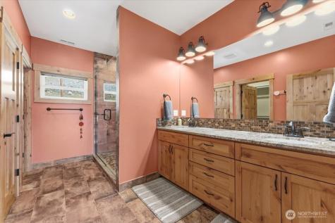 525 Columbia View Road Chelan WA 98816