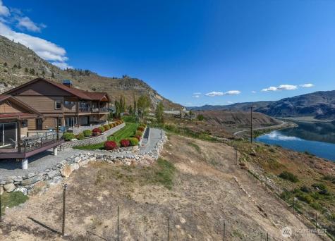 525 Columbia View Road Chelan WA 98816