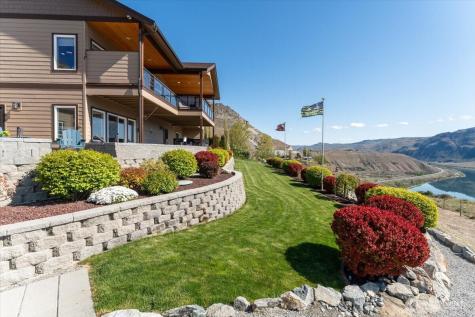 525 Columbia View Road Chelan WA 98816
