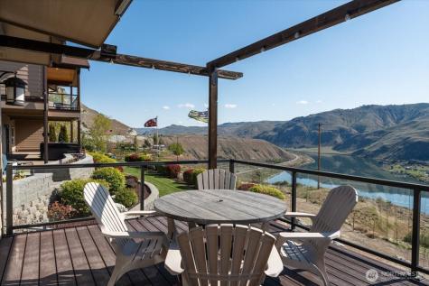 525 Columbia View Road Chelan WA 98816