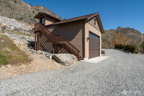 525 Columbia View Road Chelan WA 98816