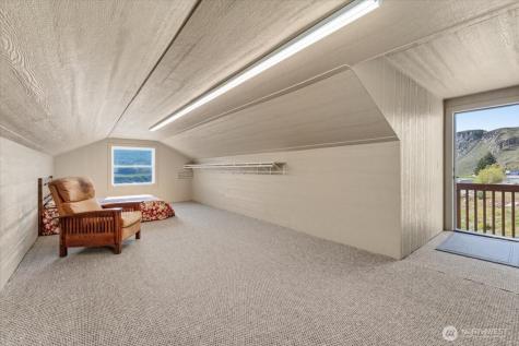 525 Columbia View Road Chelan WA 98816