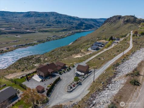 525 Columbia View Road Chelan WA 98816