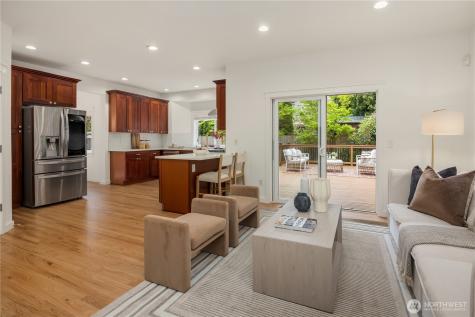 10729 23rd Avenue NE Seattle WA 98125