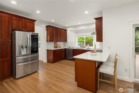10729 23rd Avenue NE Seattle WA 98125