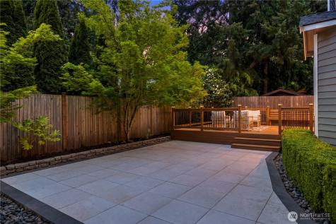 10729 23rd Avenue NE Seattle WA 98125