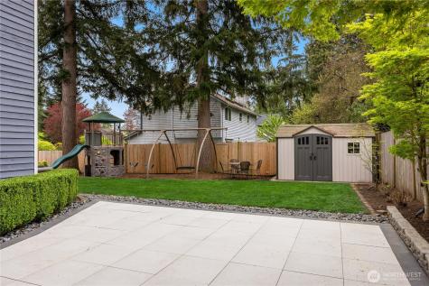 10729 23rd Avenue NE Seattle WA 98125