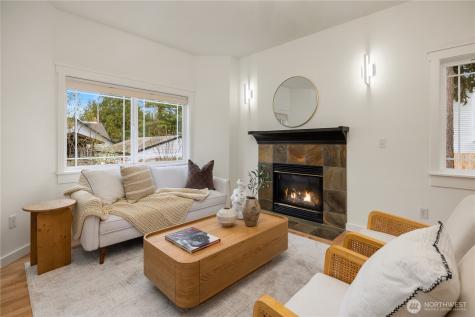 10729 23rd Avenue NE Seattle WA 98125