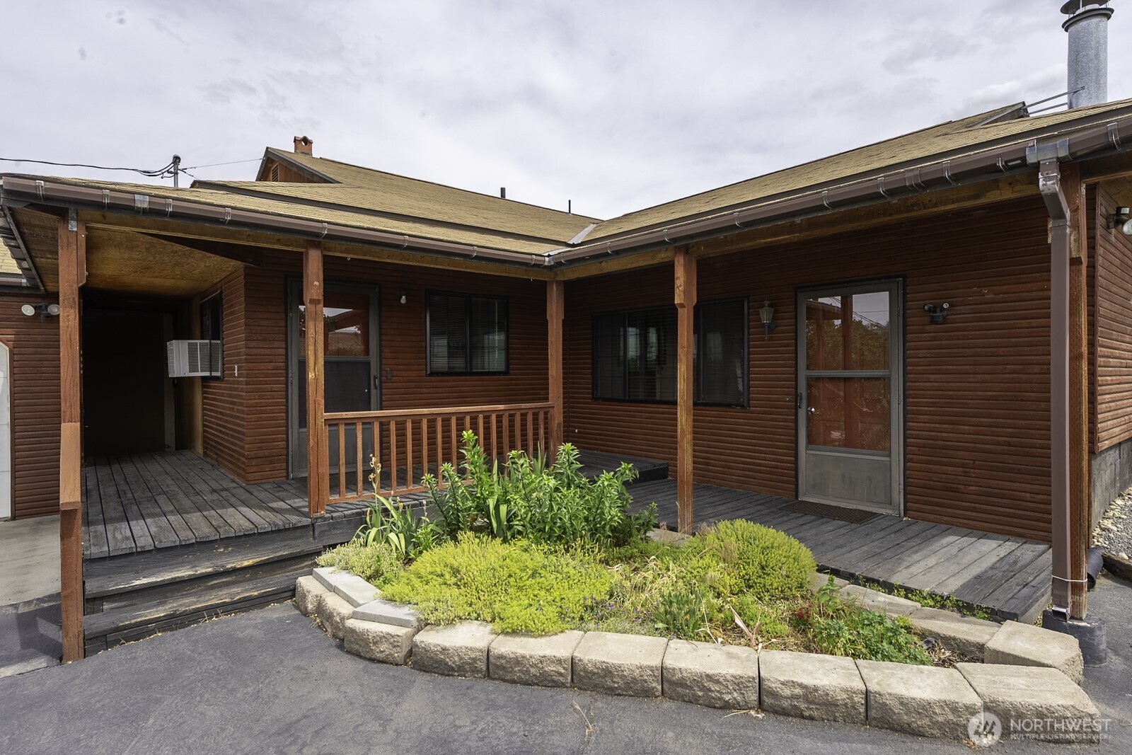 618 1st Avenue NE Soap Lake WA 98851