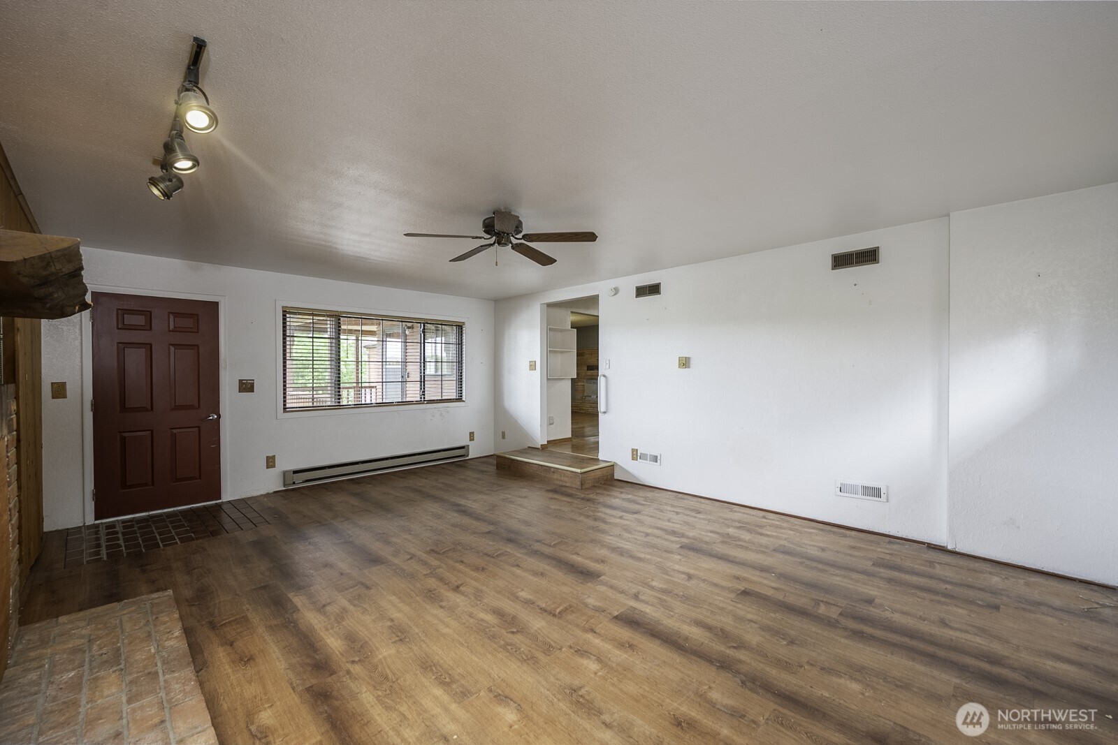 618 1st Avenue NE Soap Lake WA 98851