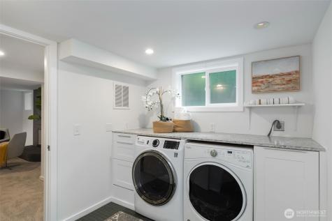 551 NE 84th Street Seattle WA 98115