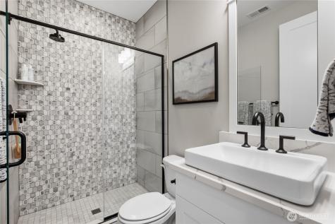 6198 Lochan Road SW Port Orchard WA 98367