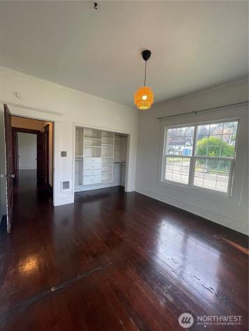 2101 Henkle Street Raymond WA 98577
