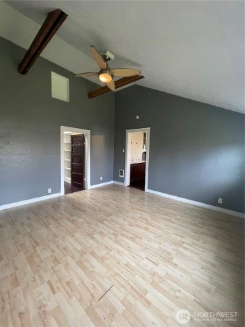 2101 Henkle Street Raymond WA 98577